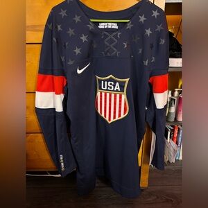 USA Hockey Jersey 2014 Olympics (Size: Medium)
